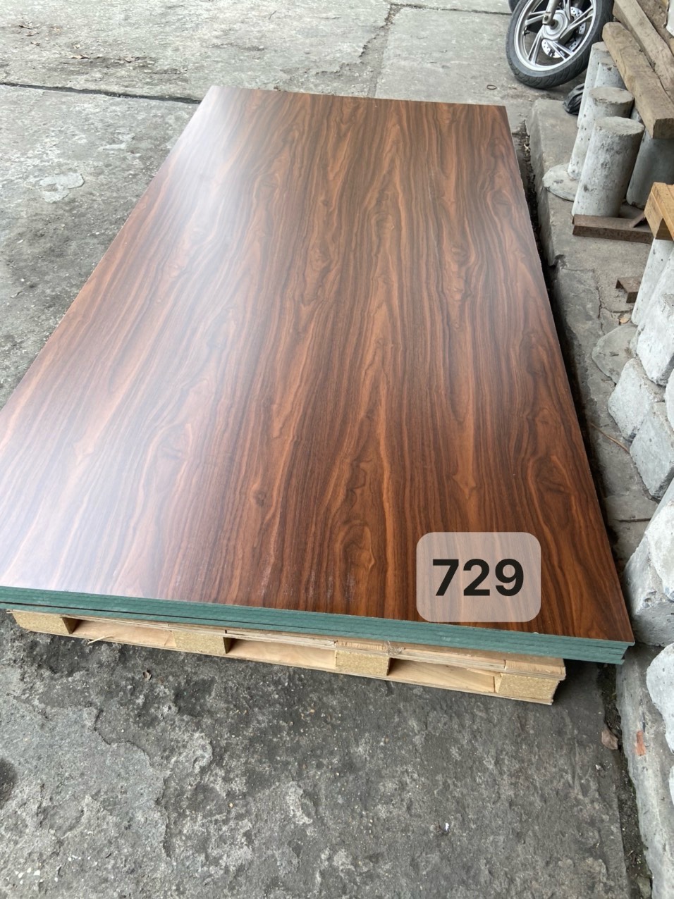 MÃ 729