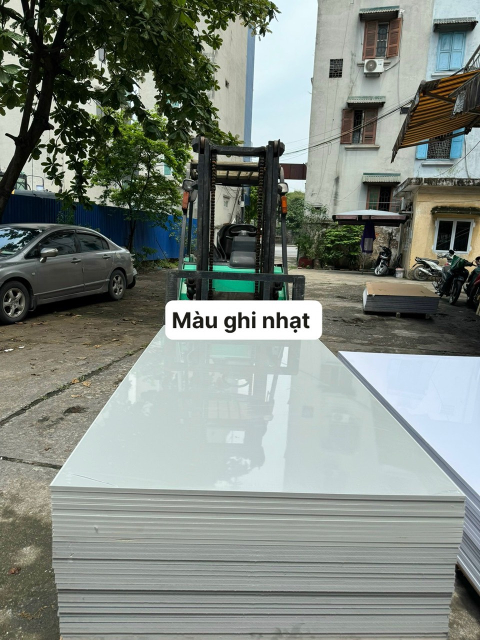 Gỗ nhựa 17 ly màu Ghi Acrylic bóng G
